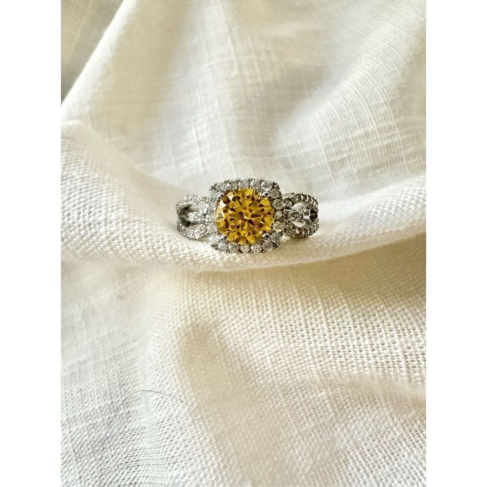 Canary cubic zirconia round cut cocktail ring size 9